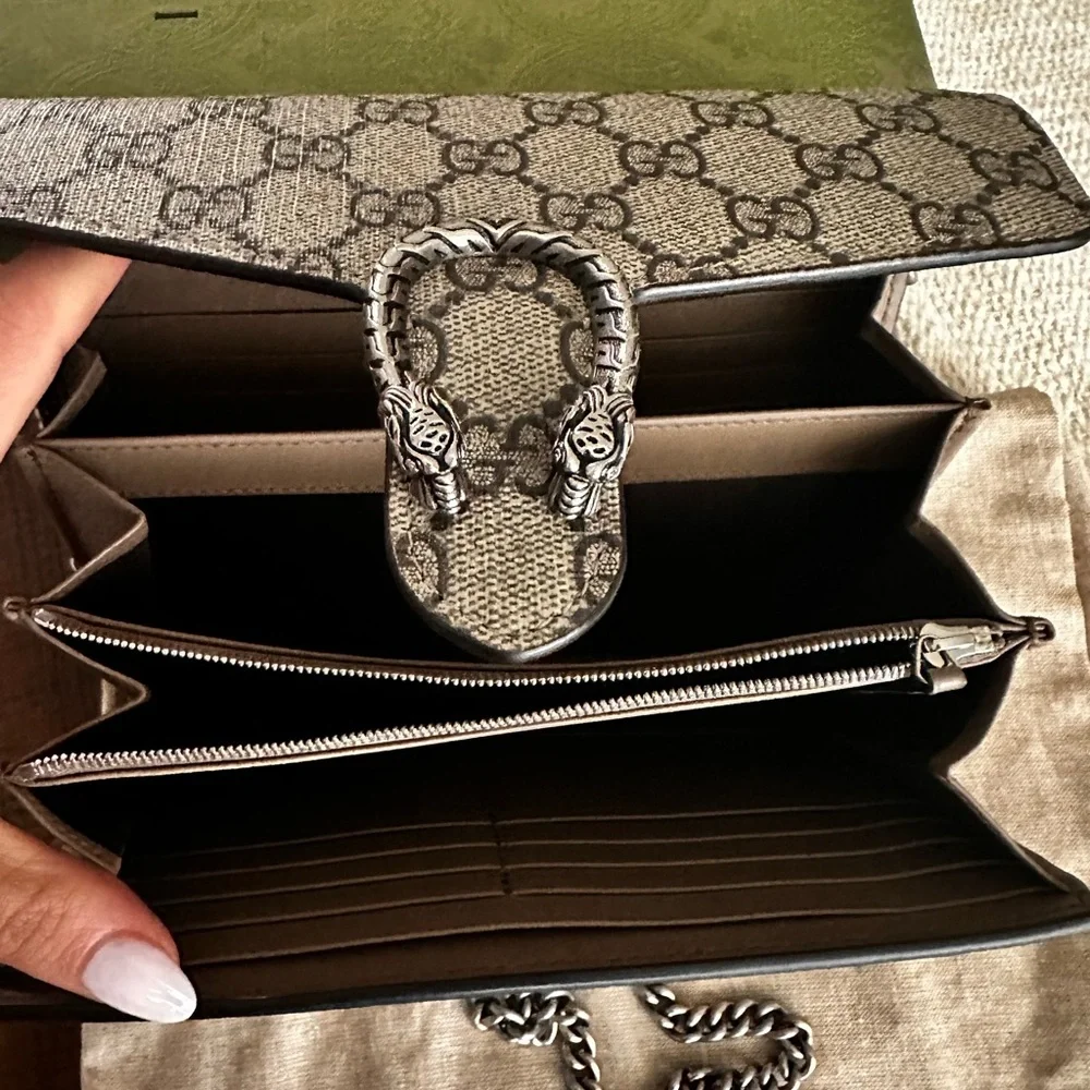 Gucci Dionysus GG supreme crossbody shoulder bag with box and dust bag - Picture 9 of 14